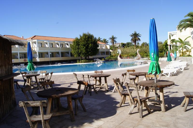 חוף ואיה גראן ריי Apartamentos Checkin Laurisilva מראה חיצוני תמונה